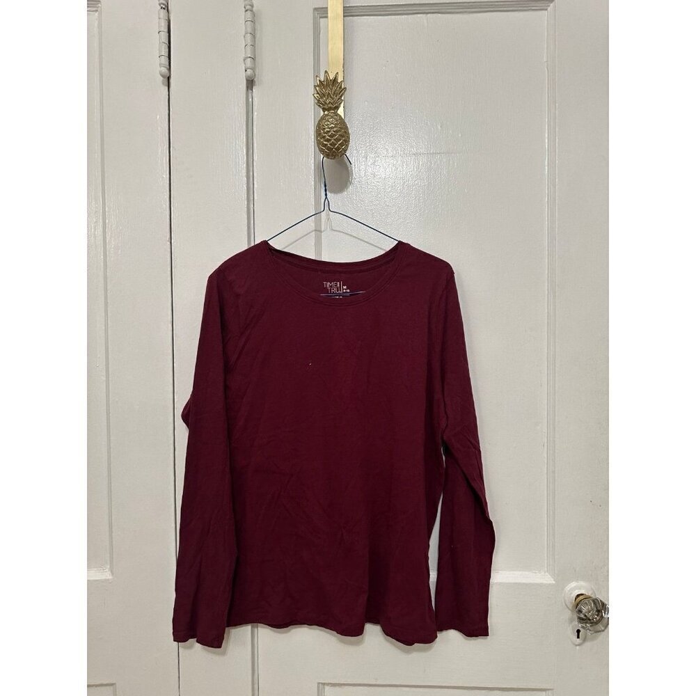 Time and Tru women’s size medium, maroon long sleeve shirt